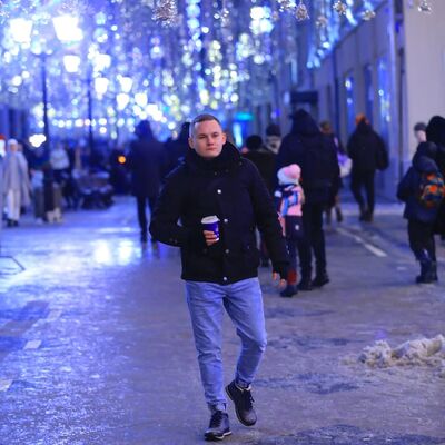  Studienka,   Tibor, 27 ,   ,   