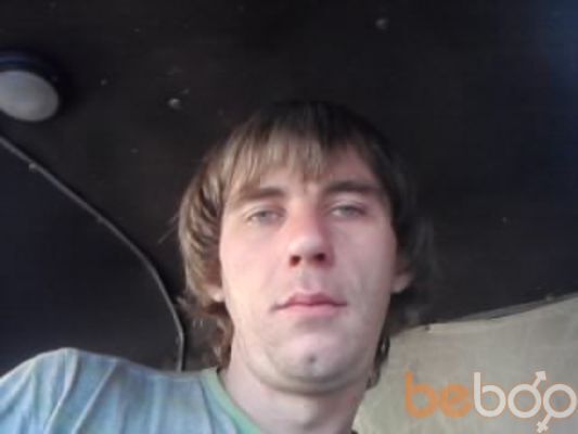  ,   Viktor, 42 ,  