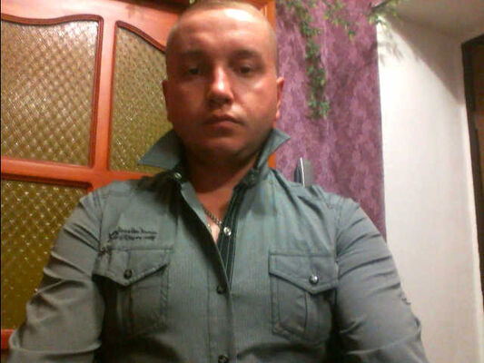  ,   Andrea, 34 ,  