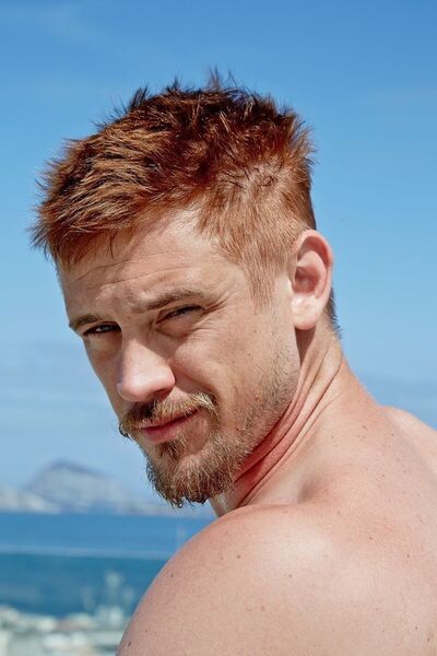  --,   Max, 39 ,  