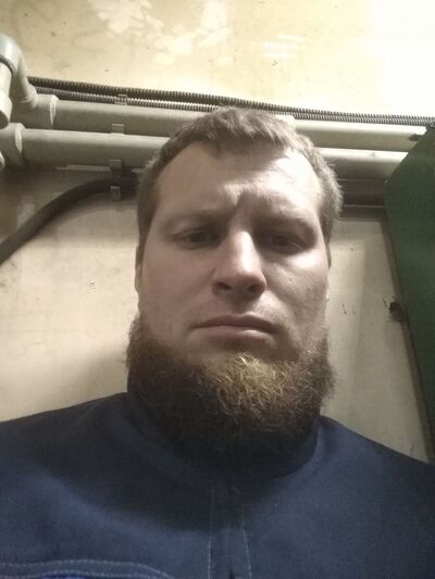  ,   Mikhail, 35 ,  