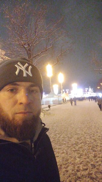  ,   Akram, 33 ,   ,   