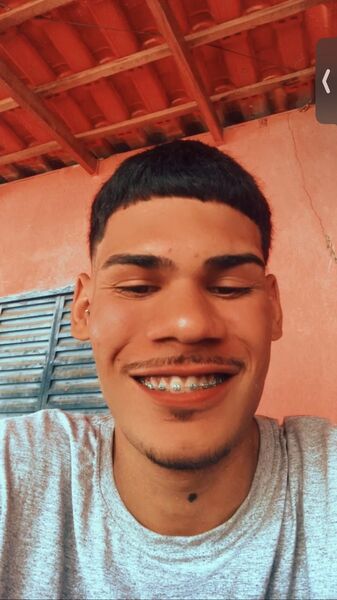 --,   Felipe, 22 ,   ,   
