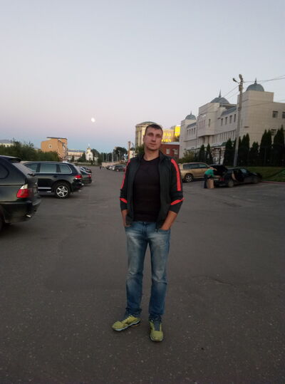  ,   Kolia, 38 ,   