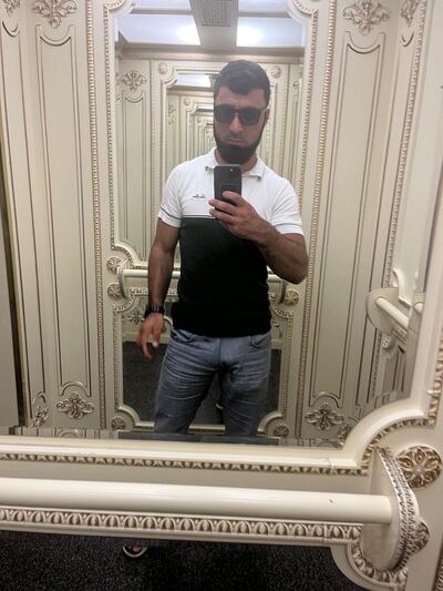  ,   Malik, 29 ,   ,   , c , 