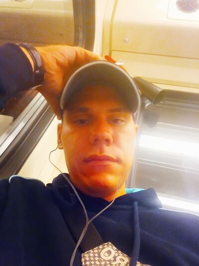  ,   Ilya, 31 ,   ,   , c , 