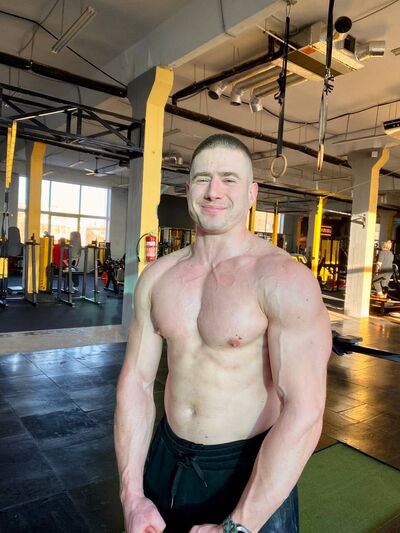  ,   Ilya, 25 ,   ,   