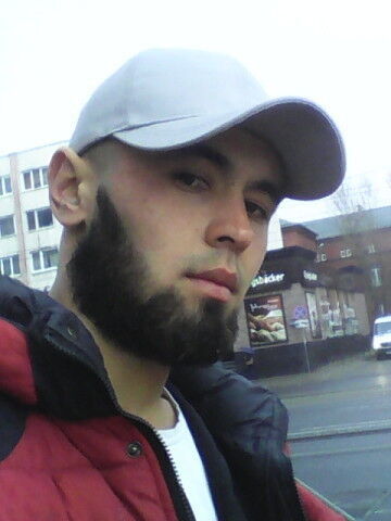  ,   Zoxir, 33 ,   