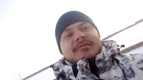  -,   Viktor, 33 ,   ,   , c , 