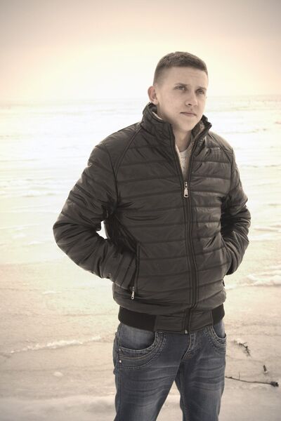  ,   Artur, 30 ,   ,   , c 
