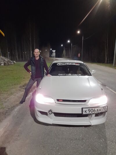  ,   Denis, 40 ,   ,   , c 
