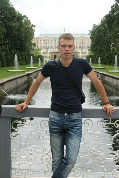  ,   Maxi, 37 ,   ,   , c 