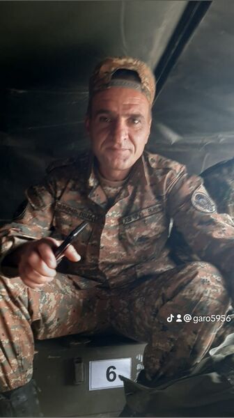  ,   Garik, 44 ,   ,   