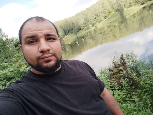  ,   Ali, 27 ,   ,   