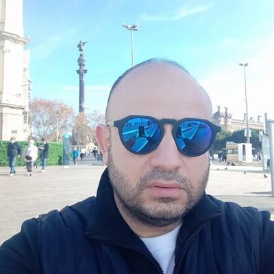  Barcelona,   Kapi, 36 ,   ,   