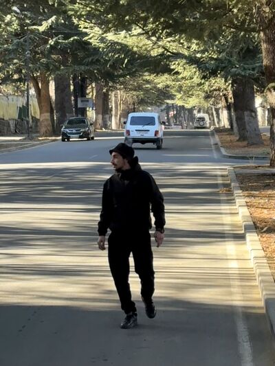  ,   Narek, 27 ,   ,   