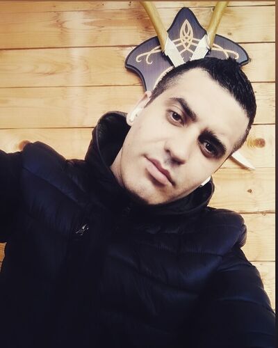 ,   Alex, 36 ,   ,   