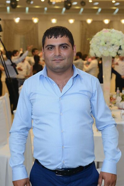  ,   Armen, 38 ,   ,   