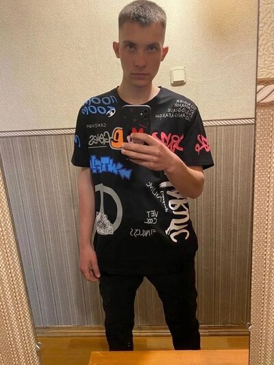  ,   Pavel, 25 ,   ,   , c , 