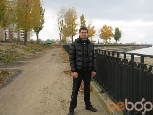  ,   Dima, 33 ,   