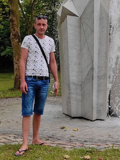  ,   Vasea, 33 ,   ,   