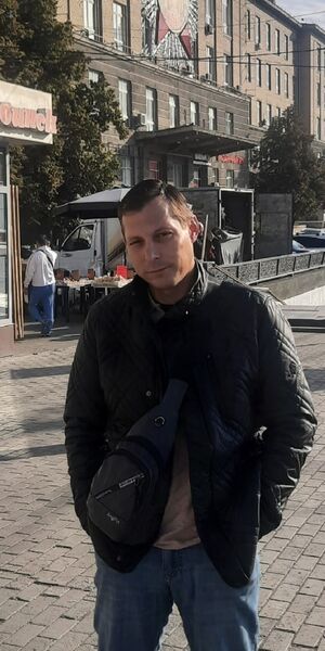  ,   Alexander, 42 ,   c 