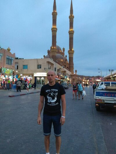  ,   Igor, 37 ,   ,   , c , 