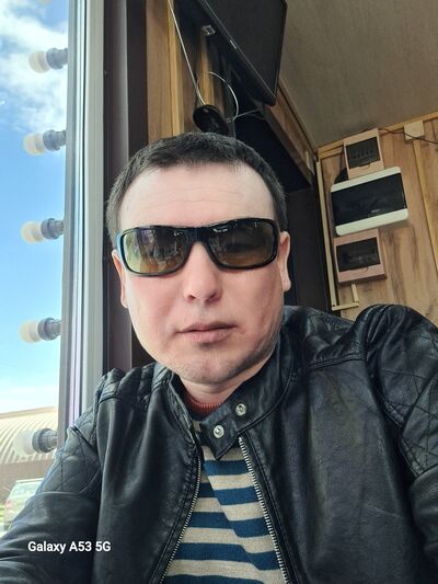  ,   Azimbay, 40 ,   ,   