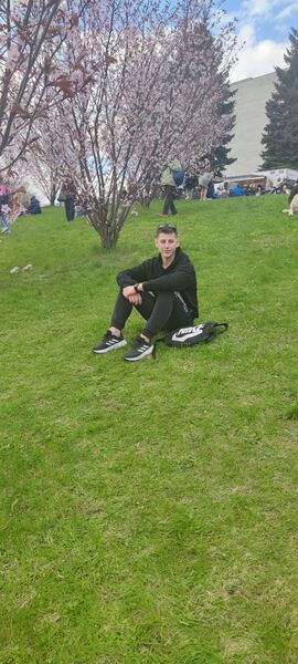  ,   Donatas, 27 ,   ,   , c , 