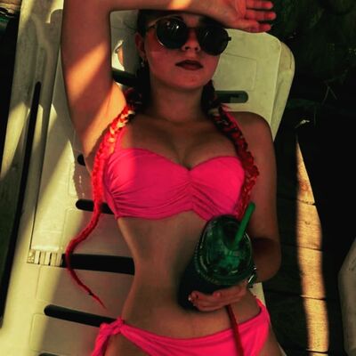  ,   Elvira, 24 ,   c , 