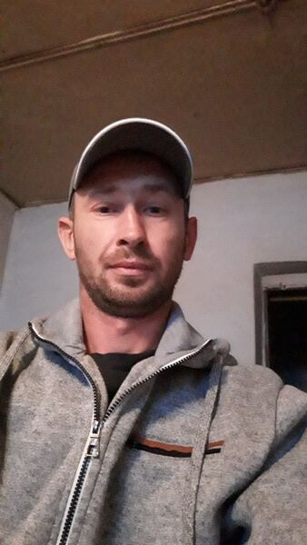  ,   Andrei, 41 ,   ,   , c 