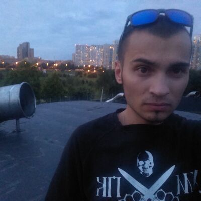  ,   Yury, 33 ,   ,   , c , 