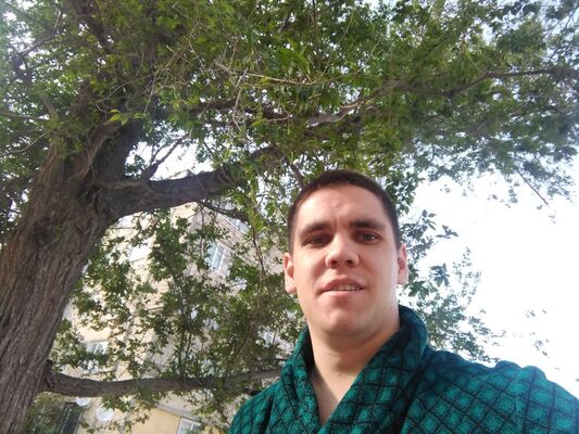 ,   Misha, 32 ,   ,   