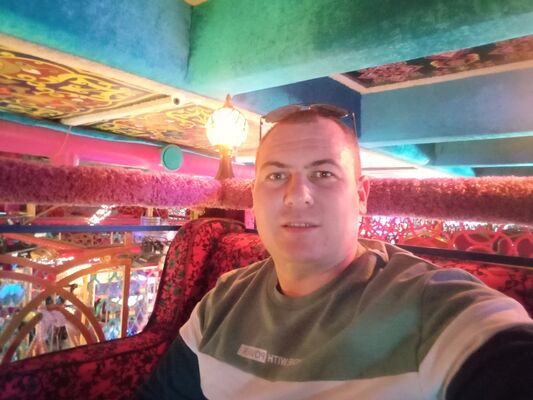  -,   Sergei, 32 ,   ,   