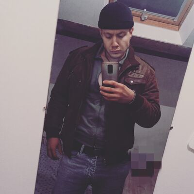  ,   Alex, 25 ,   ,   