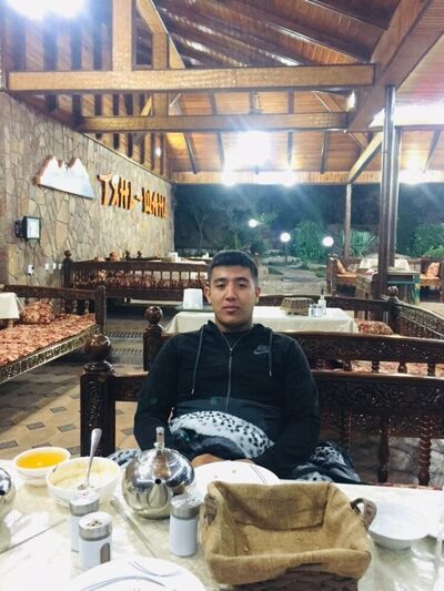  ,   Aziz, 32 ,   ,   , c , 