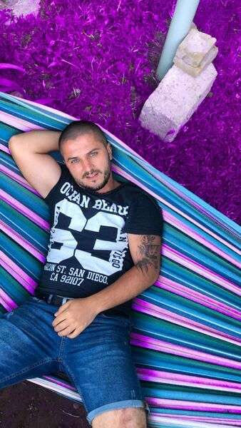 ,   Mamuka, 37 ,   ,   