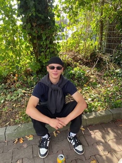  Eichgraben,   Serggi, 19 ,   ,   