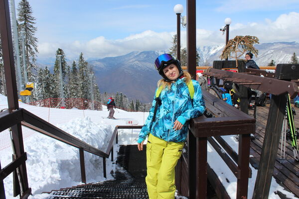  ,   Olga, 47 ,   ,   , c 