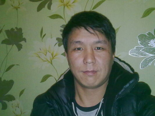  -,   Emil, 42 ,   