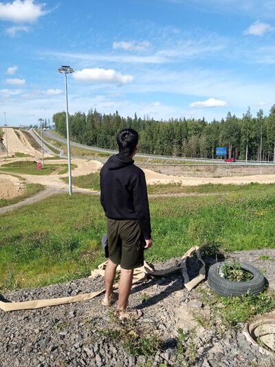   ,   Quvondiq, 20 ,   ,   