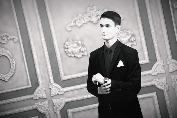 ,   Mekan, 21 ,  