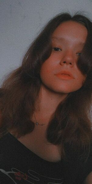  ,   Anastasia, 21 ,   c , 