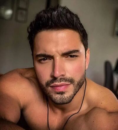 ,   Leons, 29 ,   ,   