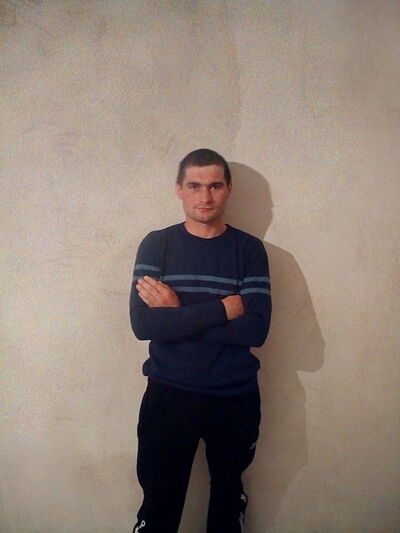  ,   Vadim, 32 ,  