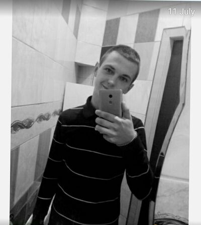  ,   Sasha, 27 ,  