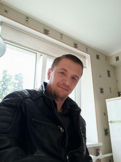  ,   Oleg, 49 ,   ,   