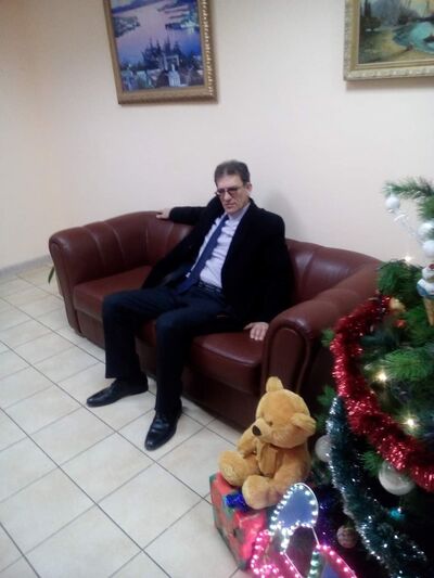  ,   Valer, 57 ,   ,   