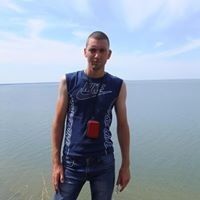 ,   Maxim, 42 ,   ,   , c 