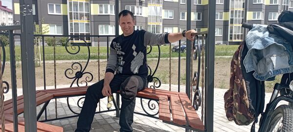  ,   Sergei, 40 ,   ,   , 